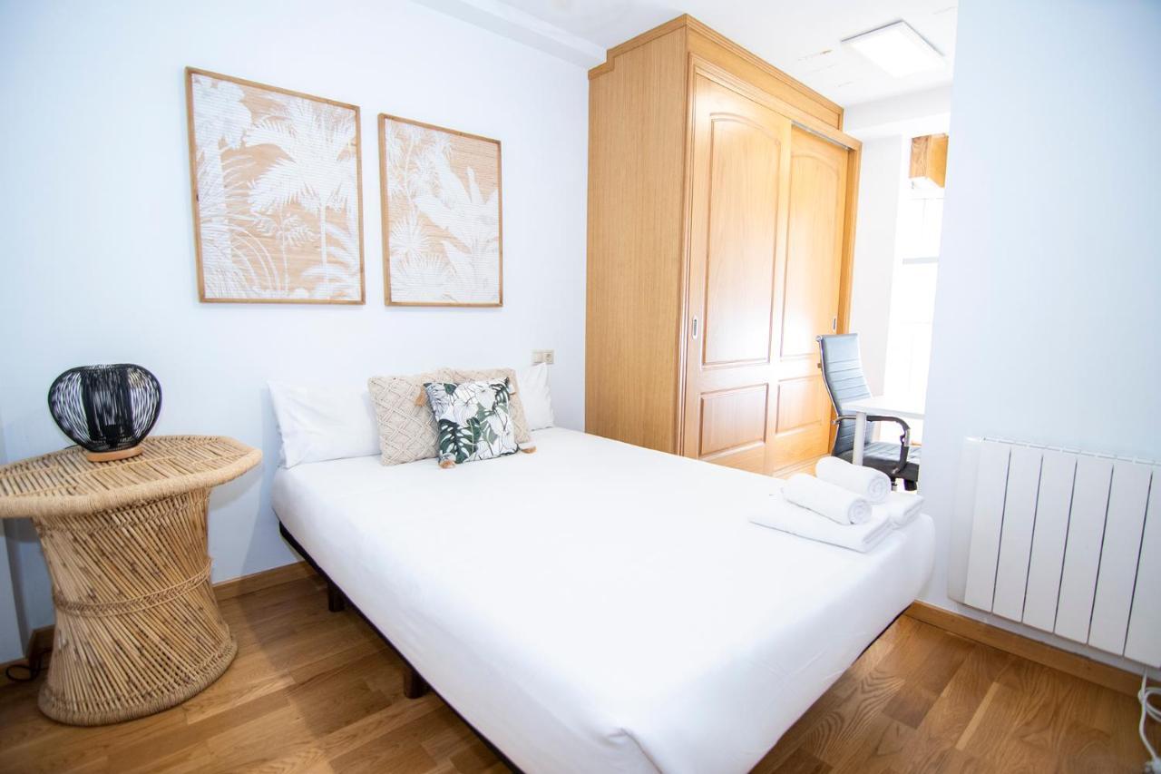 Bright Entire Apartment- Gp 1A Santiago de Compostela Exterior photo